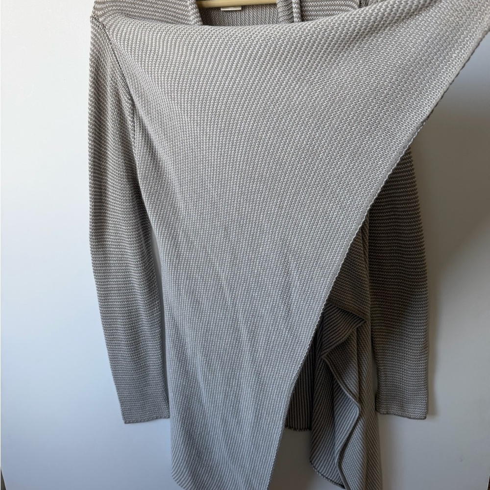 BB Dakota Light Gray Draped Cardigan - Picture 3 of 9